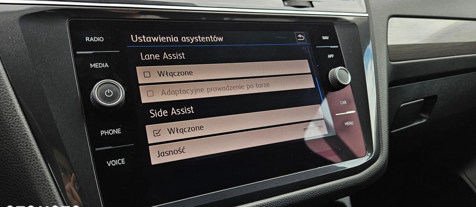 Volkswagen Tiguan Allspace cena 104900 przebieg: 145000, rok produkcji 2017 z Tarnów małe 667